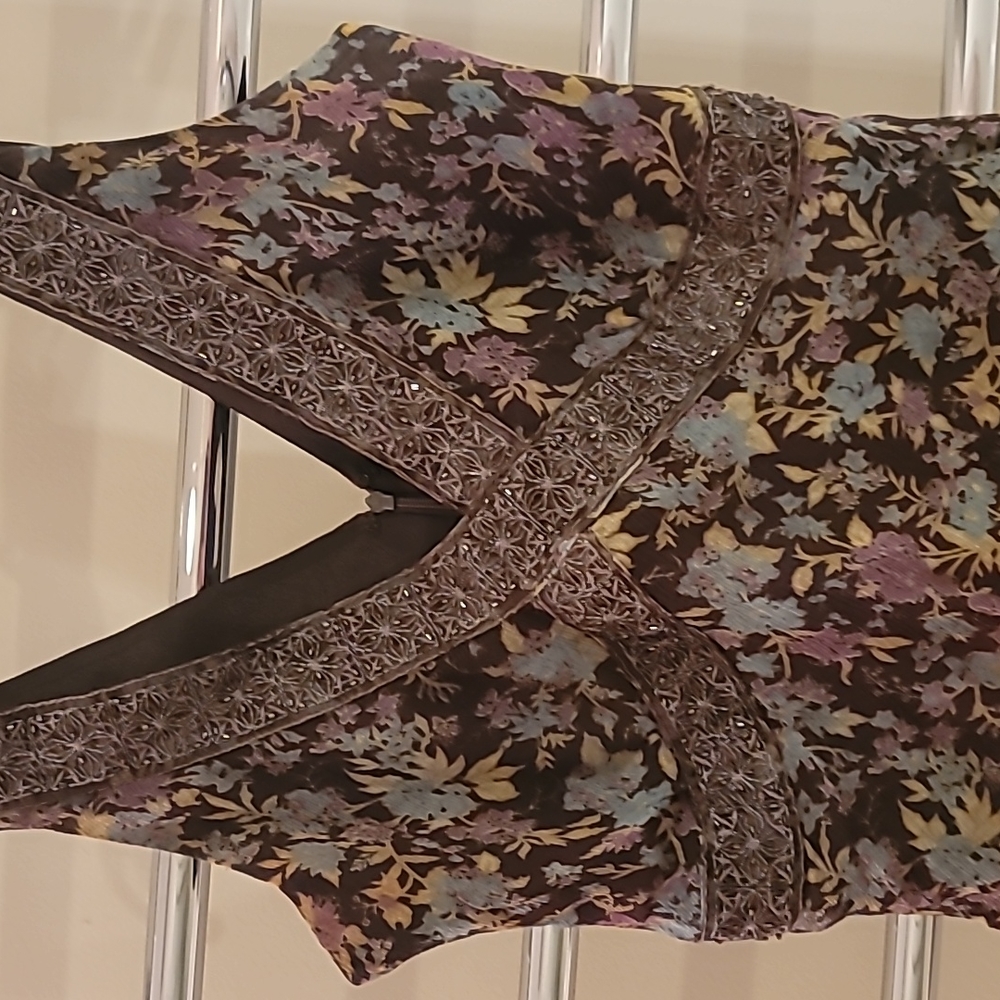 Silk sleeveless top adorable